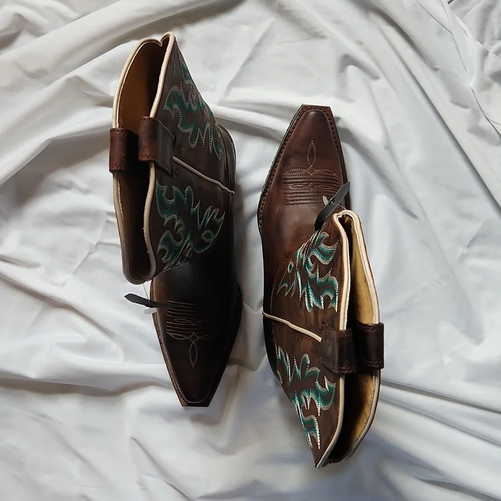 Cowboy boots - Picture 3 of 5